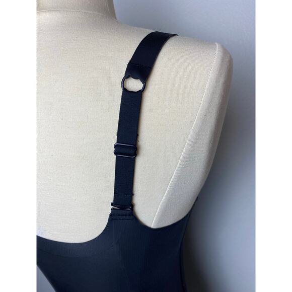 New Maidenform Compression Smoothing Camisole Garment, Sz M(Fits like Sm) - Picture 3 of 5